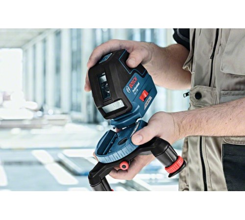 Лазерный уровень Bosch GLL 3-50 Professional + L-BOXX (0.601.063.801) Лазерный уровень Bosch GLL 3-50 Professional + L-BOXX (0.601.063.801)