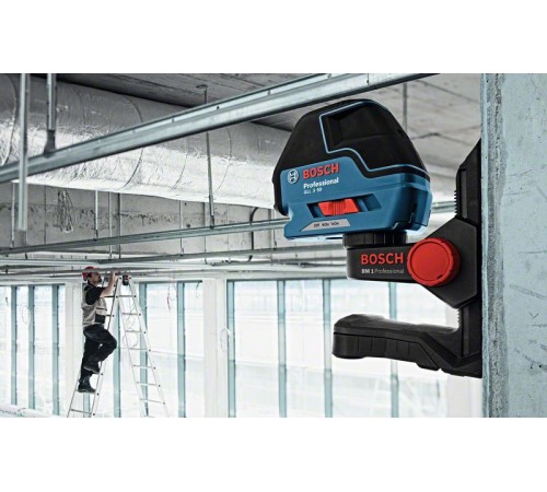 Лазерный уровень Bosch GLL 3-50 Professional (0.601.063.800) Лазерный уровень Bosch GLL 3-50 Professional (0.601.063.800)